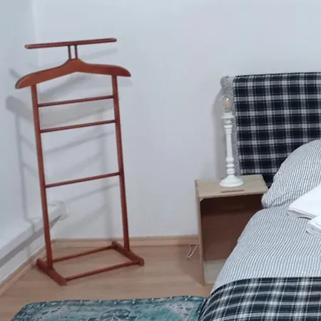 Revans Teazo Apartman- Belvaros Papa